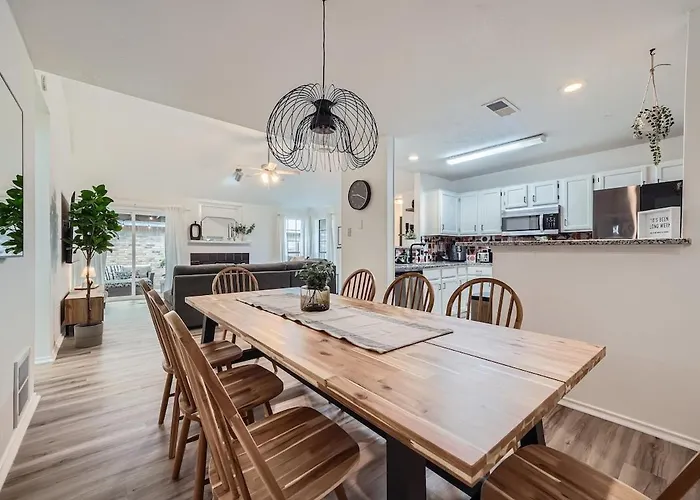 4br Family Retreat Near Austin & Kalahari *