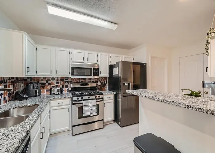 Holiday home 4br Family Retreat Near Austin & Kalahari Round Rock