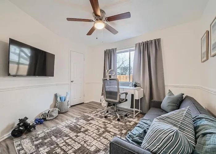 Holiday home 4br Family Retreat Near Austin & Kalahari Round Rock